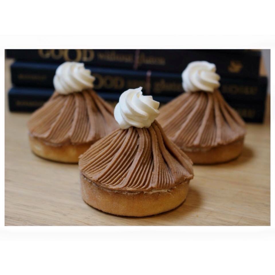 NOGLUPARIS's tweet photo. Tartelette Mont Blanc https://t.co/jx7it1zhAe