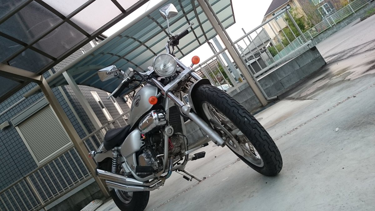 AAA_10913's tweet photo. マグナ50売ります❗
ボアアップしていて80㎞は出ます
ビッグキャブもついてます
走る・止まる・曲がる問題ありません
買って頂ければ、無料でシートとオイル交換します。
福岡からです！ https://t.co/f39O0Viud7