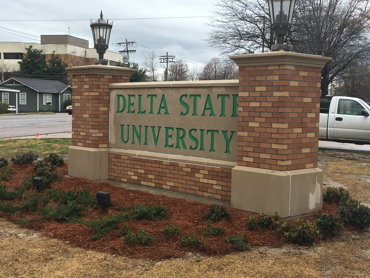 IIISledge's tweet image. Good looking new sign by the Grammy Museum!  Great job @presidentDSU @dkfulcher