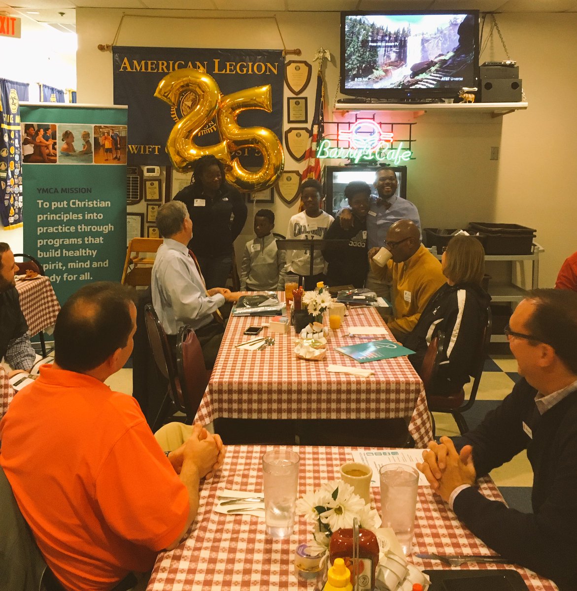 Great to hear from the Kimble Family at this morning's Tee Off Breakfast for the Golf Marathon! #ForABetterUs