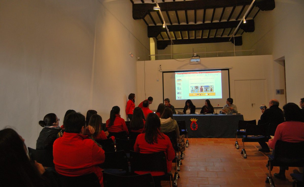 Esta mañana en la presentación de los dos nuevos folletos de información turística.