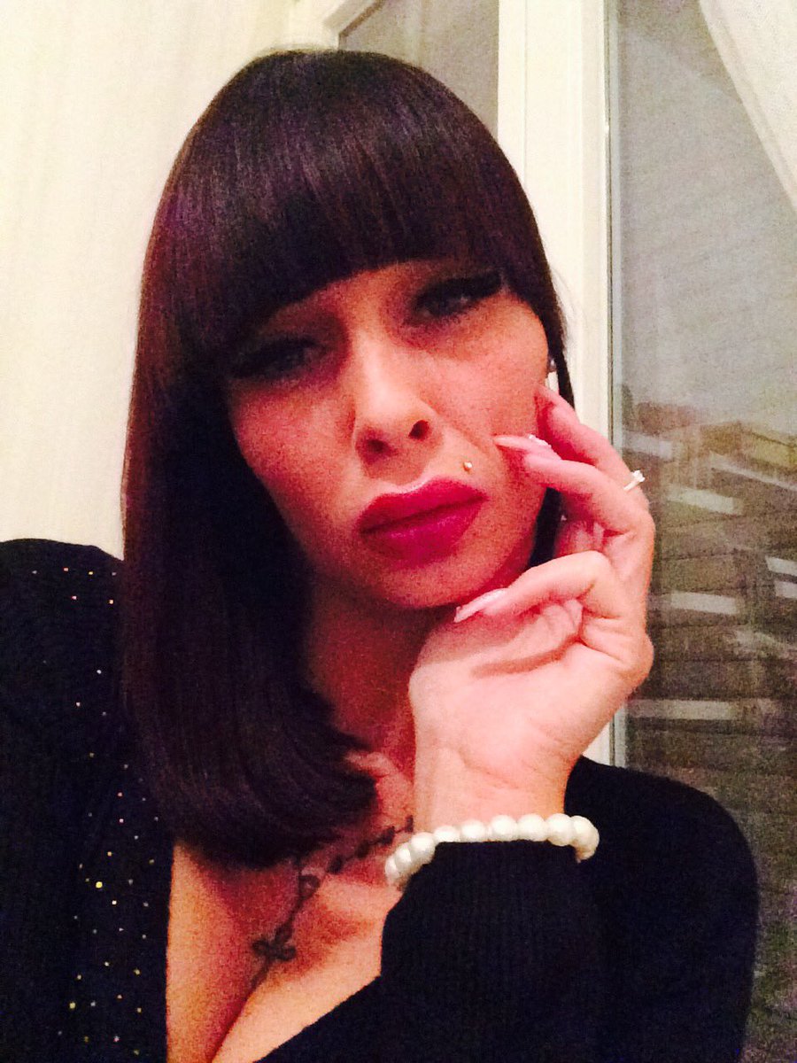 AnniOceanBK's tweet photo. https://t.co/06Z7pgGcOV wünsche ein schön Donnerstag 💋 https://t.co/Eze9OcQvnH