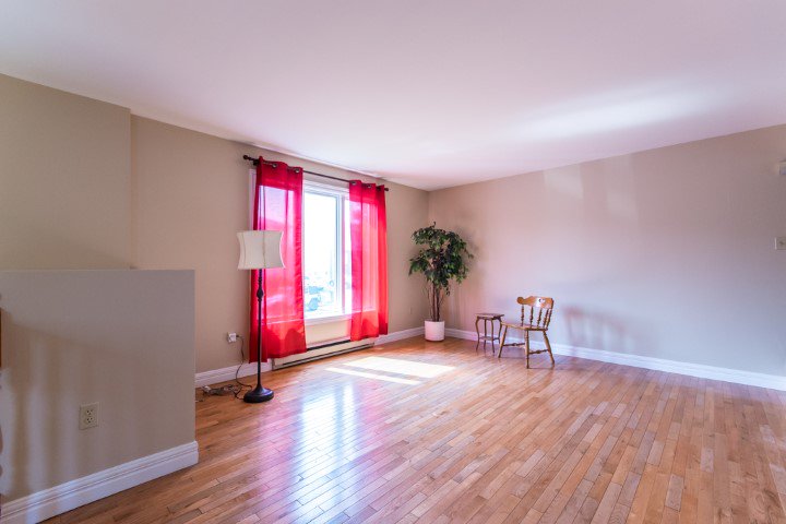 HomeKeyRentals's tweet image. For Rent #Dartmouth 3Br 3Lvl 1.5 Bth Semi Avail April 1 Montebello area. Fenced yard homekeyrentals.com