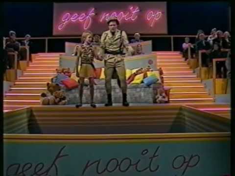 Dat moment dat PJ in een gat springt en dat je echt denkt dat hij met die kids echt ergens heen wordt geteleporteerd