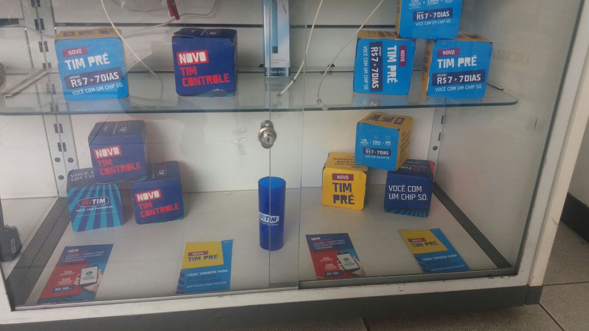 FabricioPapito's tweet photo. Magalu Campinas bora Fazer dessa trabalhos muitas vendas!!!
@Luizgvtim 
@DPillmannTIM 
@MpaulaTim 
👊👊👊👊👊 https://t.co/fGJYlkLsUf
