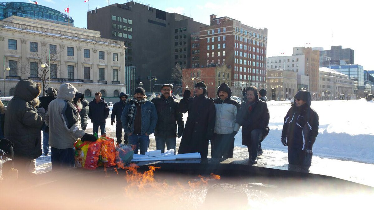 JazibBaba's tweet photo. Canadian workers during #HungerStrikeForAltaf https://t.co/HDA5Q96xND