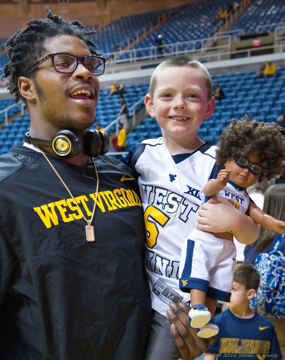 WVU Men's Basketball on X: From last night, Devin Williams and his pal,  Nick Wince - WVU's secret weapon.  / X