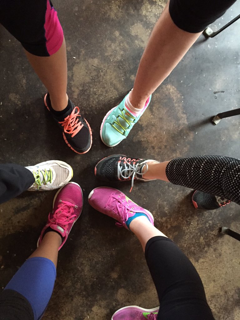angelaftitech's tweet photo. Morning walk to the Alamo! #ftifit @MCarpenterLegal, @JacquiHalliday @mustluvunicorns https://t.co/evLDW84SNW