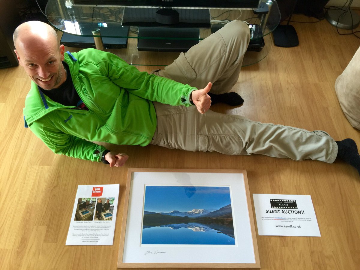 LLAMFF's tweet photo. Wow! Just WOW! Silent auction for this AMAZING one off signed Joe Brown picture!!!! Get your bids in, and bid HIGH! https://t.co/4336AB3J1H