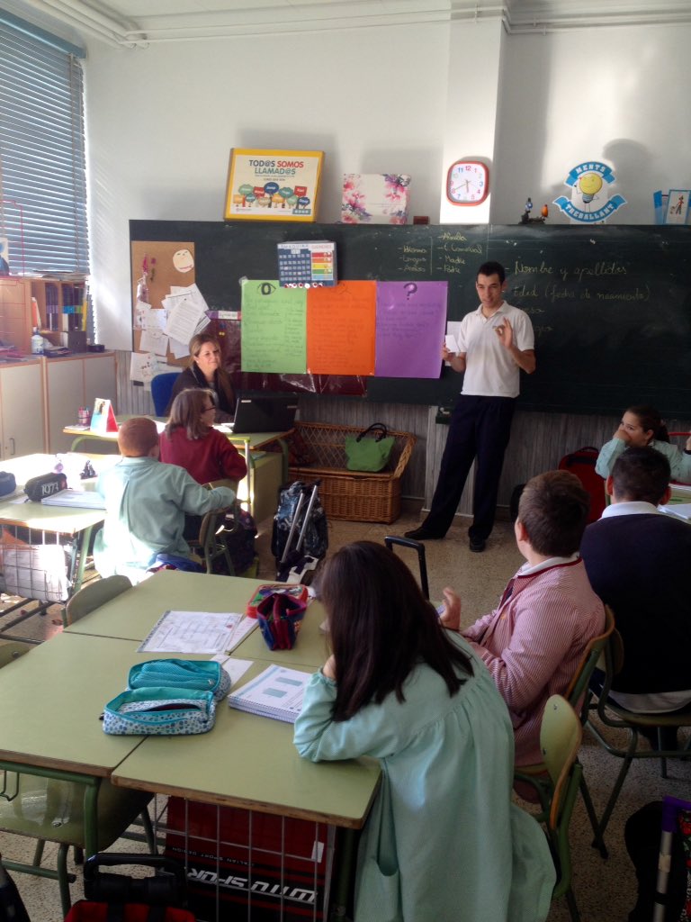 cole_sagrada's tweet photo. Qué sabe del Latín 1alumno de Primaria?No imagináis qué respuestas tan originales y divertidas les han dado a 4°ESO! https://t.co/KN3PxaCk0a