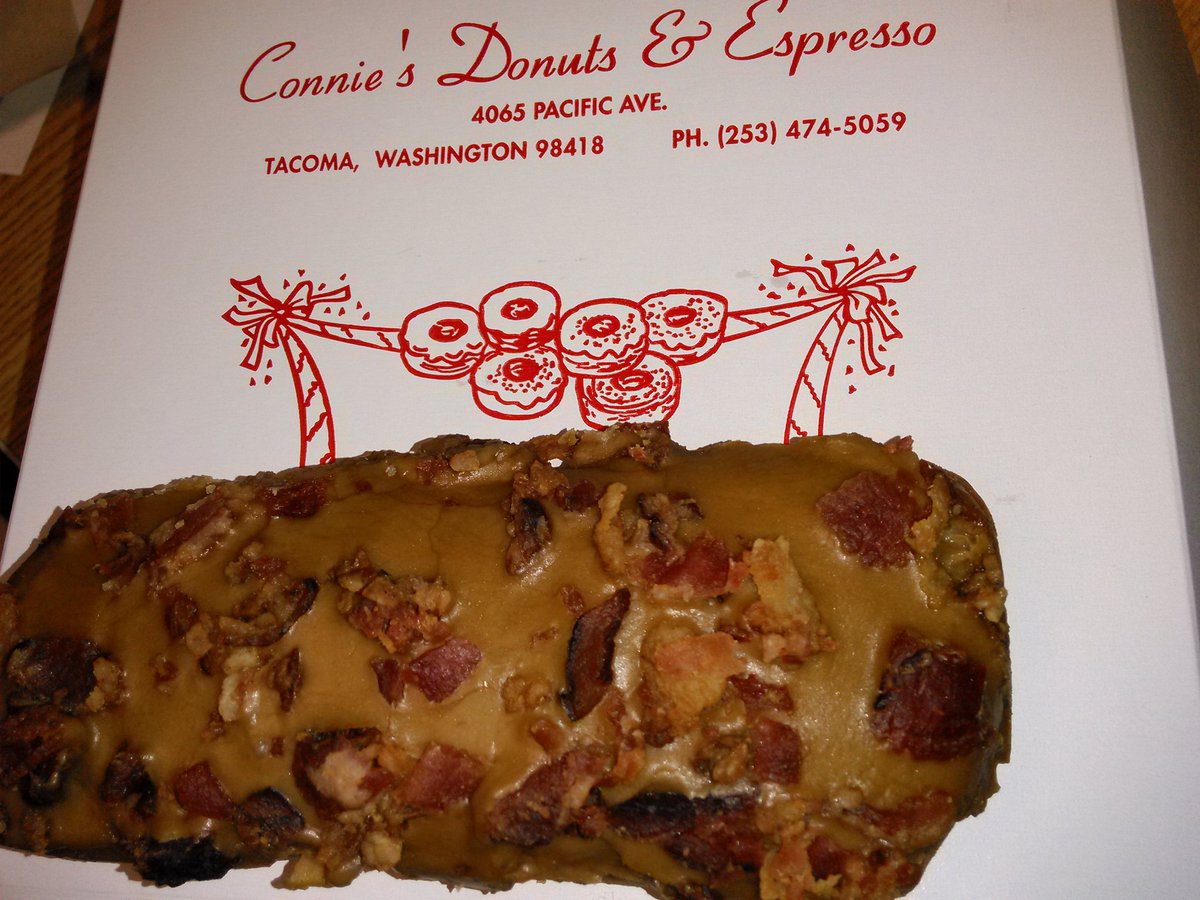 mrPORSHA's tweet photo. This is why you don't work from home!!! It's what's for breakfast!! #maple #bacon
thanks @JessiePrieto #uDman https://t.co/LJaZiHBUL9