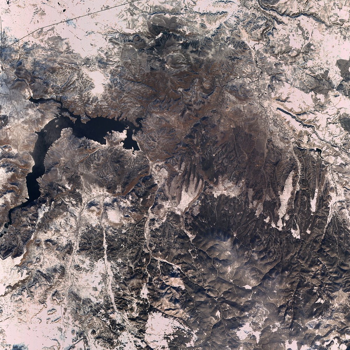 Rasat Uydumuzdan Porsuk çayının görünümü.
blog.gezgin.gov.tr/?p=1213
gezgin.gov.tr/geoportal/app/…