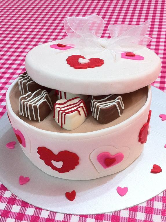 Make mom feel extra special this mother's day. Our delicious #Kravins treats will  put a smile on her face for sure!