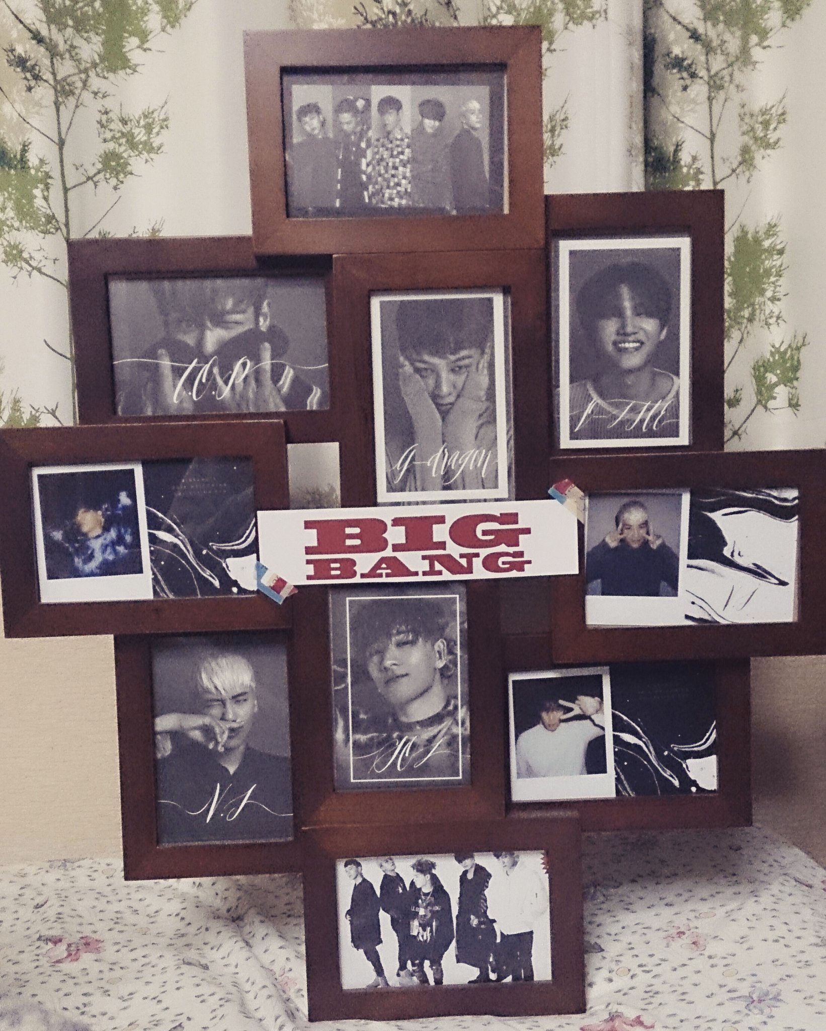 𝕂っぴょん コストコ フォトフレーム 2 000円を利用 オシャレきわまわりないお写真 ｙｇに感謝 カメラマンさんに感謝 そして何よりも よすぎる素材bigbang先輩に感謝 T Co Vxncohi0zk Twitter