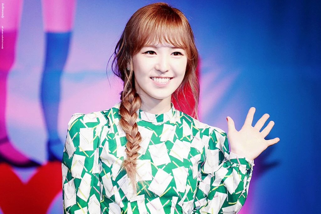 cafreyatte's tweet photo. @StarryNightRP_ for starry old members, hello again from wendy :3 https://t.co/btCayHFWmJ