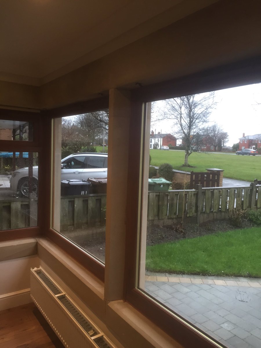 wallgatewindows's tweet image. High Quality full oak Upvc Windows and French doors installed on this stunning property @VEKA_plc @wallgatewindows