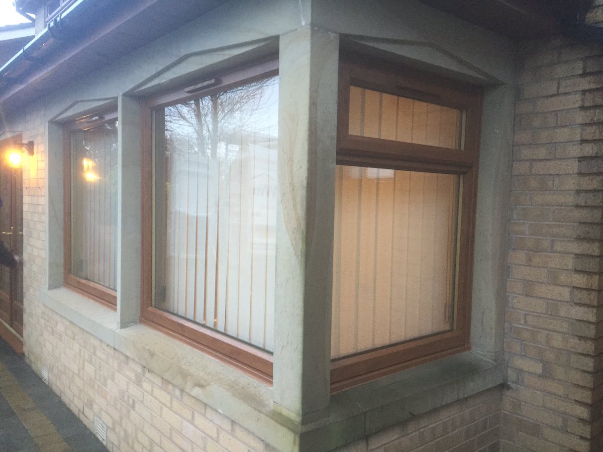 wallgatewindows's tweet image. High Quality full oak Upvc Windows and French doors installed on this stunning property @VEKA_plc @wallgatewindows