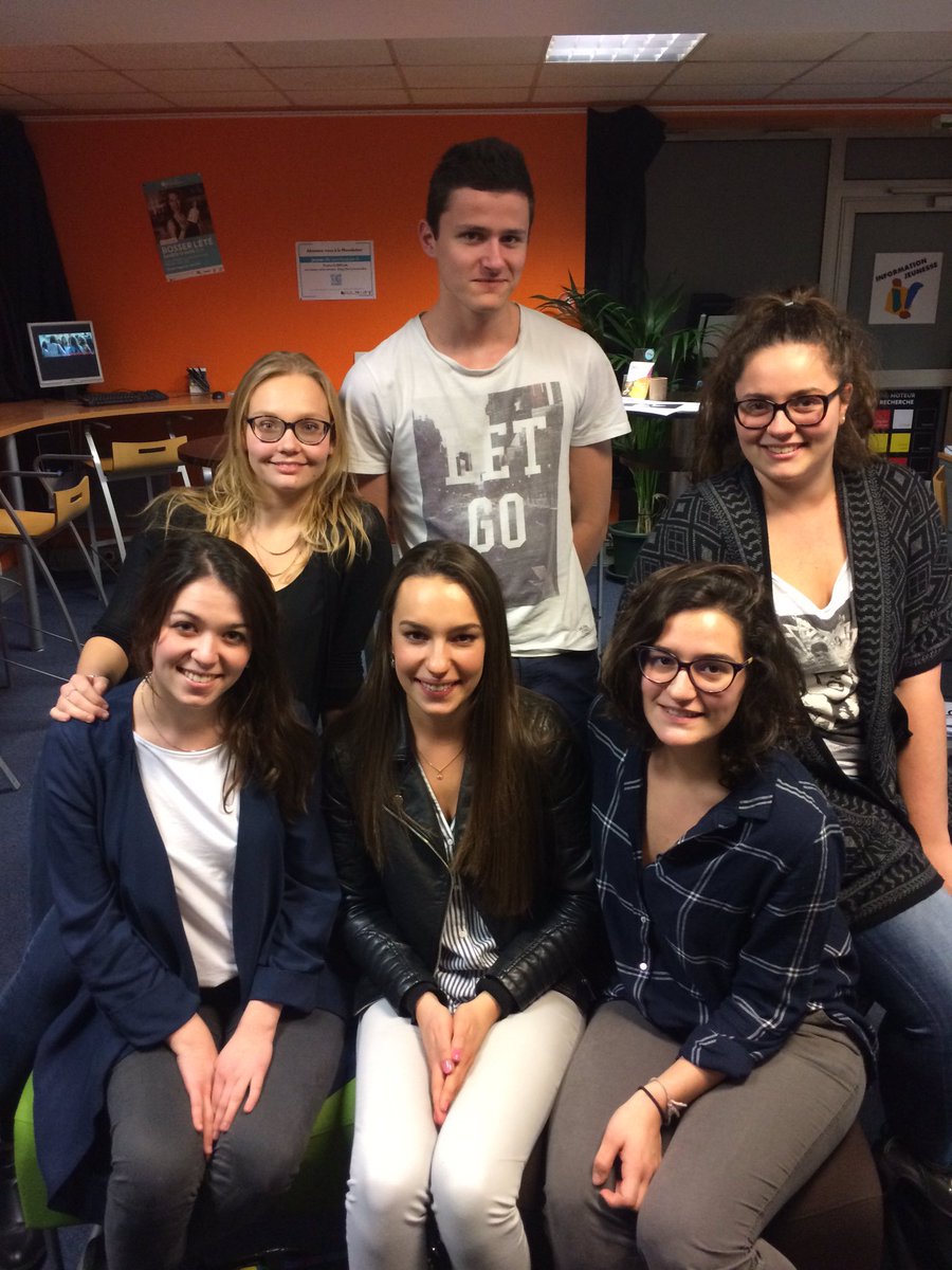 le14bis's tweet photo. #twelcom aux nouveaux #étudiants de @infocomlaroche en projet tutoré @le14bis @LRSY_ville @UnivNantes https://t.co/CN7LOHUIA9