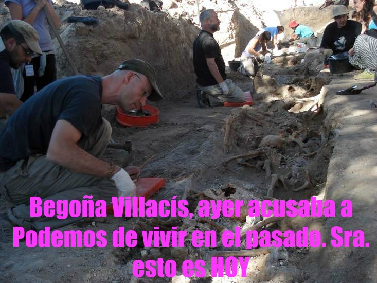 PatGarret4's tweet photo. Restos de más de cien personas en fosa del cementerio de #PuertoReal. Cráneos  "horadados por el tiro de gracia" https://t.co/3ndRg0TKNR