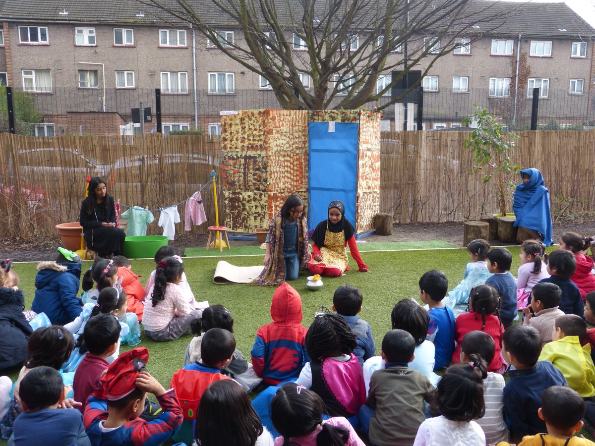 WoolmoreTweets's tweet photo. Woolmore Open Air Theatre - drama club perform The Magic Porridge Pot #WorldBookDay https://t.co/TPLa8Pvq5S
