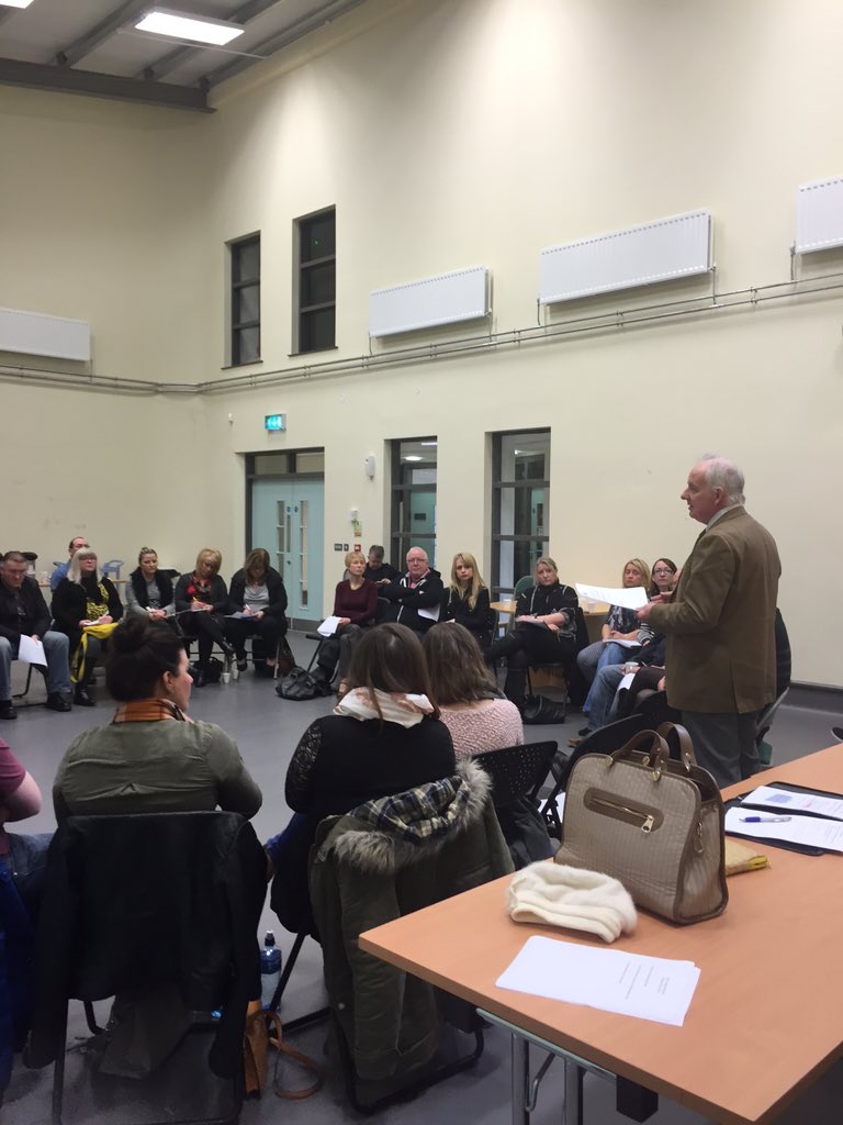MaeveMcLaughli1's tweet photo. Excellent engagement on Derrys Crisis intervention service #addictiontaskforce #better4health https://t.co/nTmqBD1zUD