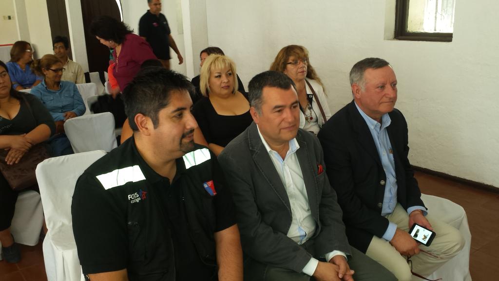 DPPSanFelipe's tweet photo. @GobSanFelipe y Dir Reg @FOSIS_Valpo certifican a 64 mujeres prog Yo Emprendo de Catemu, Panquehue y Llay Llay https://t.co/lveoggKN51