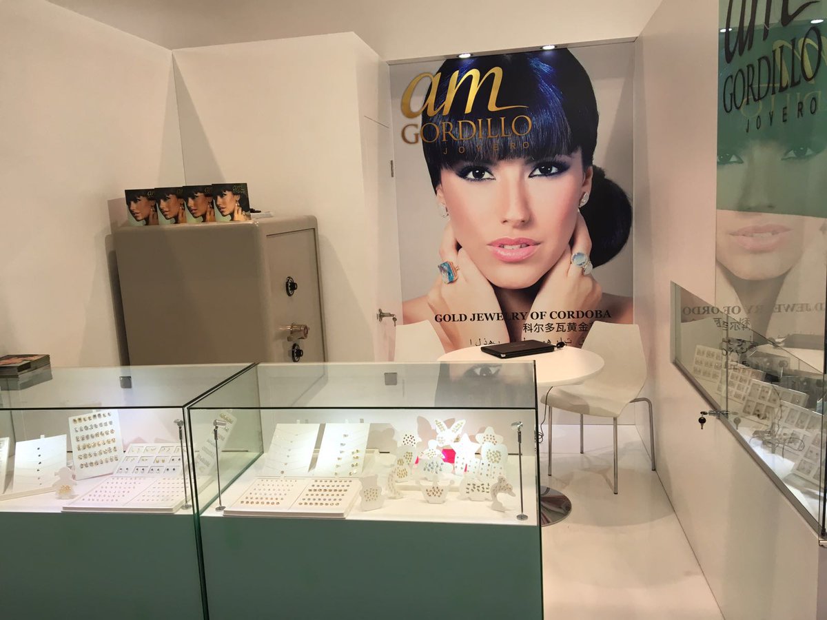 AMGordillo_SL's tweet photo. We're already in Hong Kong International Jewellery Show @hktdc waiting for you! https://t.co/MbskhIC8jT