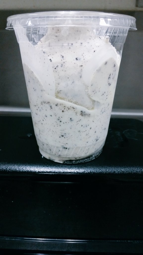 MNSDFood's tweet photo. MHS vote for your favorite shake flavor for next week!  Reply : oreo, chocolate chip, or shamrock! #whatsshakingmhs https://t.co/4h8DGgcHz4