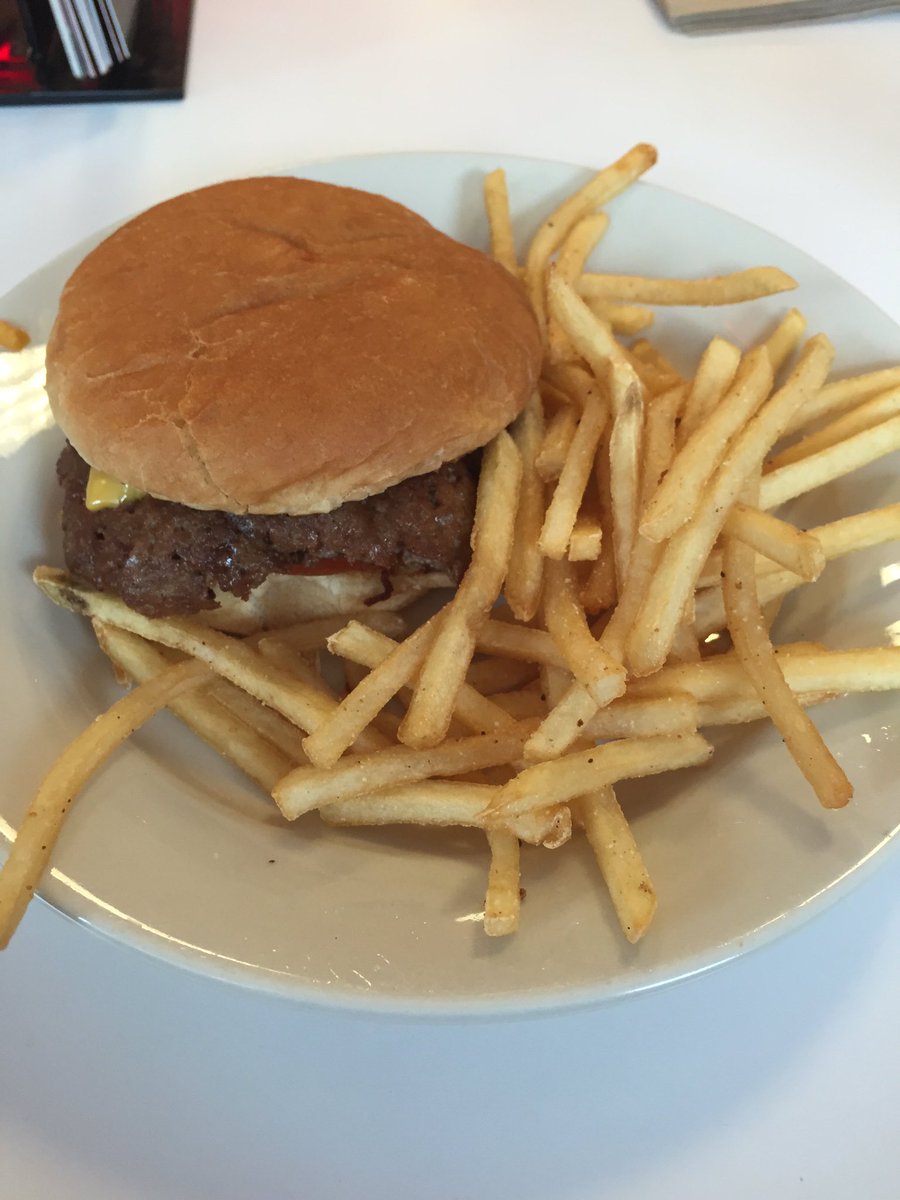 ObiScruff's tweet photo. Steak And Shake round 2. #BRE2IndyPart1 https://t.co/FljNfbsqPY