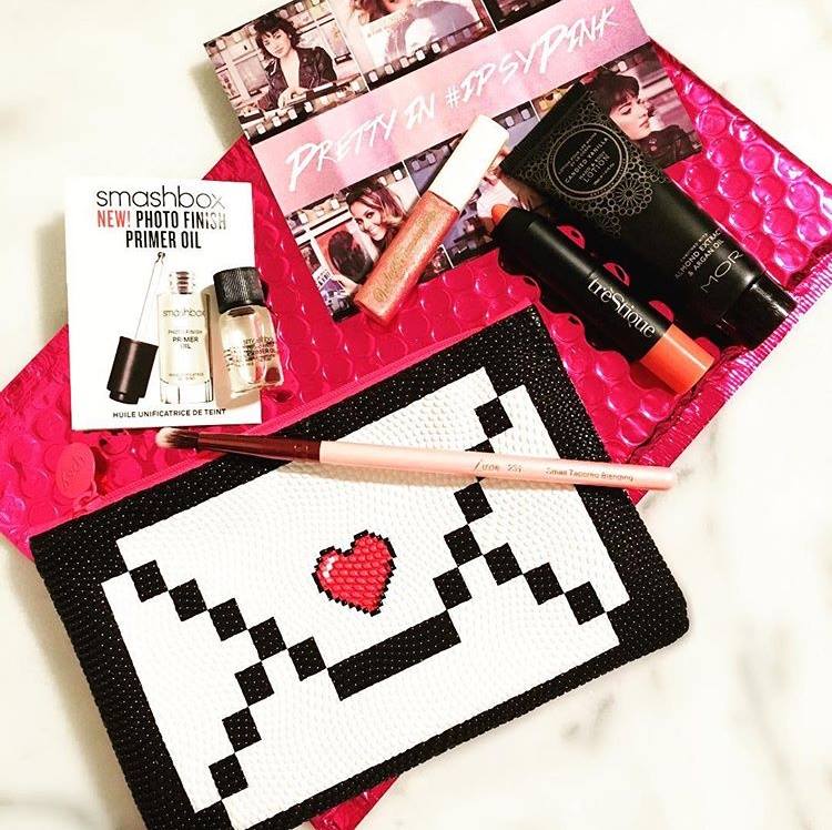 CieLuxeBrands's tweet photo. PRETTY IN #IPSYPINK included MOR's Candied Vanilla lotion in their their Feb. 2016 Glam Bag https://t.co/Bozh9WEqsf https://t.co/weRp3oZ8iE