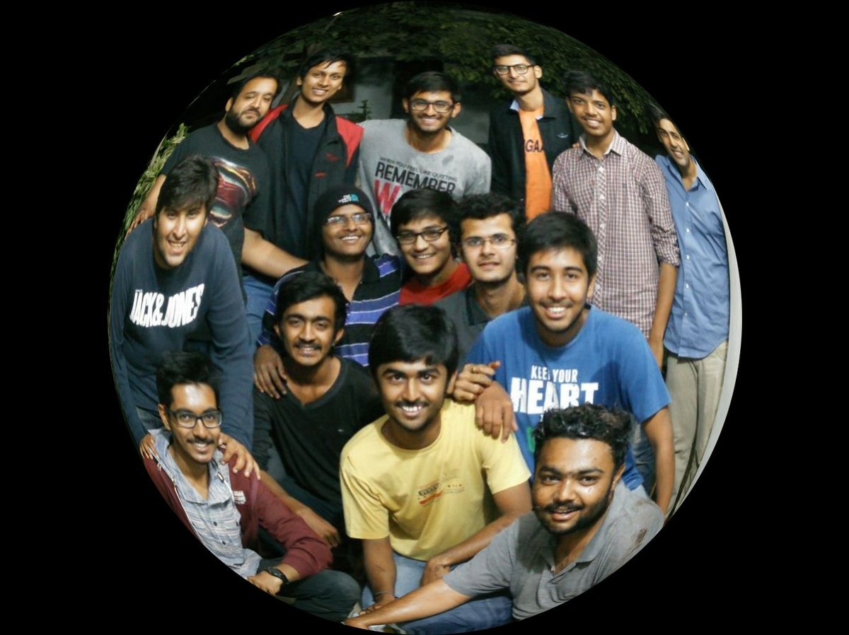 Creativee007's tweet photo. @SamsungMobileIN @MehakGhai23 @StylishByNature #GalaxyA2016 #FlauntWithFriends Frndzzz..!! https://t.co/RJlbWRQUhc