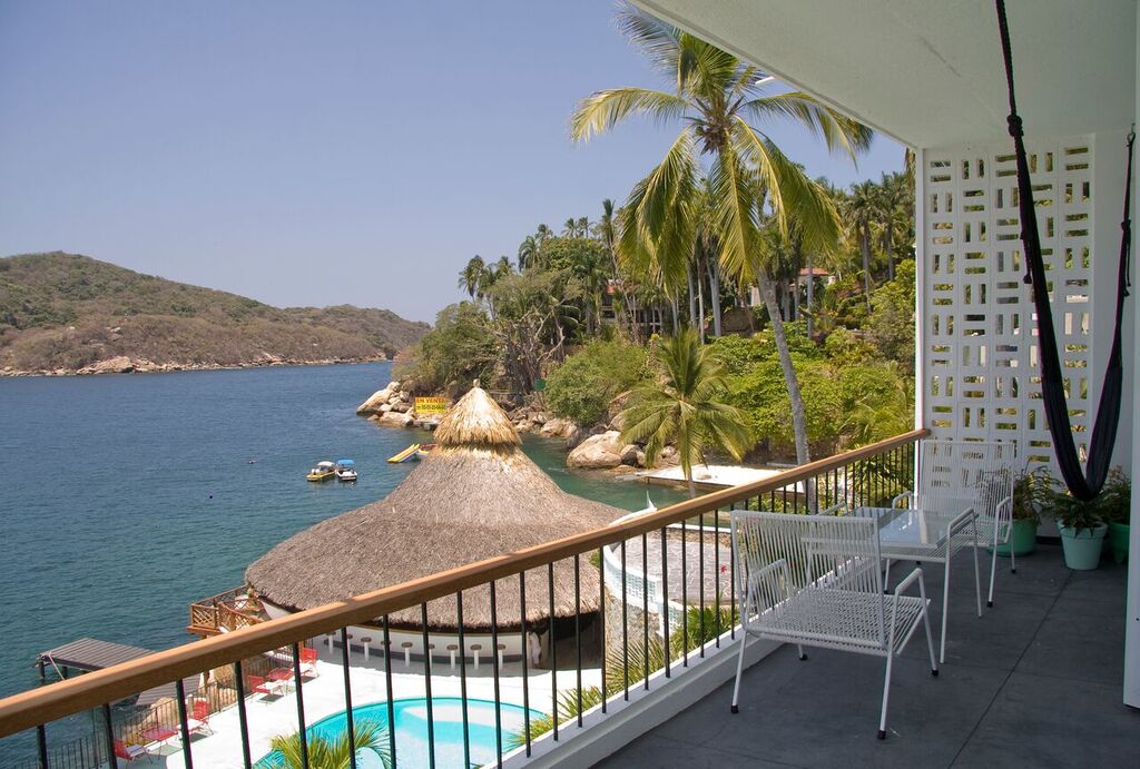 So, maybe we should relocate our office to The <a href="/HotelBocaChica/">Boca Chica Acapulco</a>...