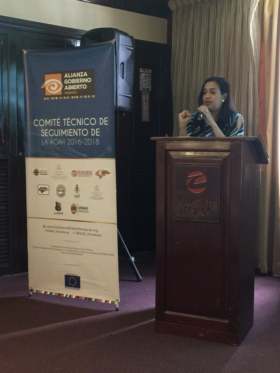 AGA_Honduras's tweet photo. Abg. Yudina Castillo expone los lineamientos para la co-creación del #IIIPAGAH2016-2018 Jornada de Sensibilización https://t.co/MLzv3jcMjx