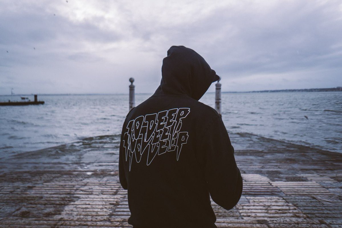 SONOFAGUN15's tweet photo. 10 DEEP HOODIE 

THANKS BY THE PIC @Andrez_Filipe https://t.co/wNOsPDoTpk