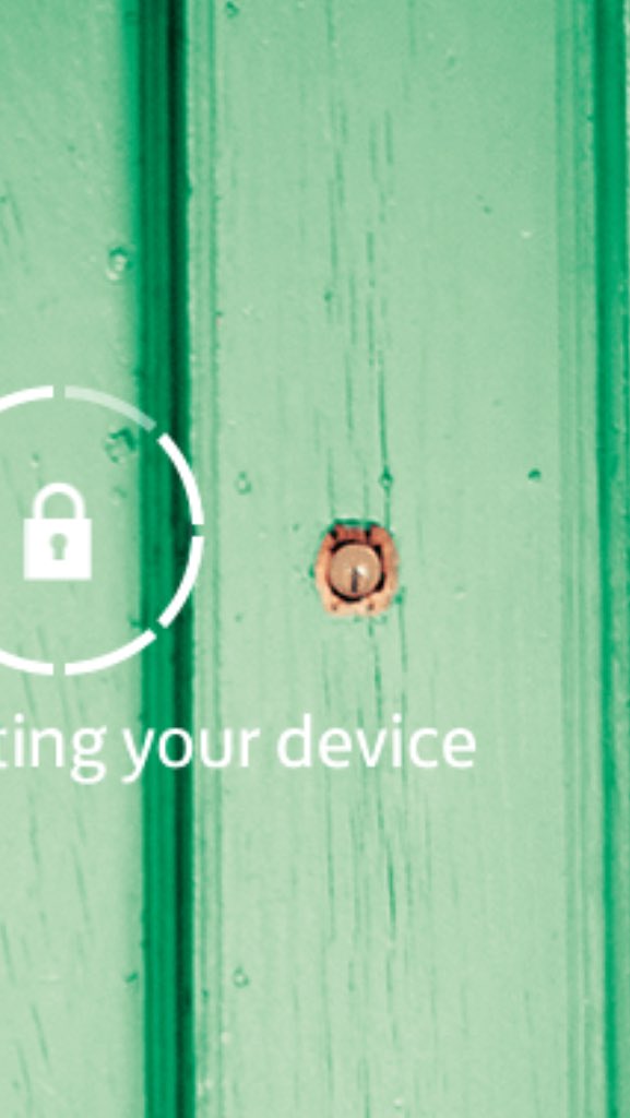 crazymandz's tweet photo. so logged into my banking today and saw something I'm not sure about #lloyds #peephole #loydsbank #funny https://t.co/j6s3VUZUR7