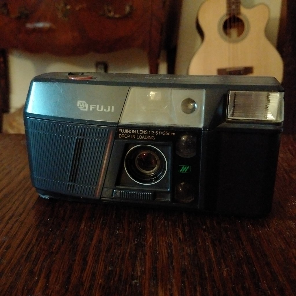 milehighcompany's tweet image. 500px : RT Connor2A: #firstcamera 500px Here it is, sadly not in working condition anymore… )