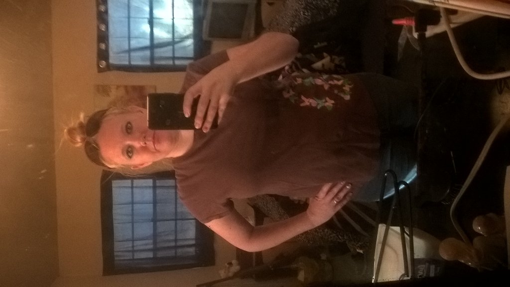 wildthing3240's tweet photo. I dont look huge in this shirt anymore. Last year I looked like a fat cow. https://t.co/QyNfUqDZdt