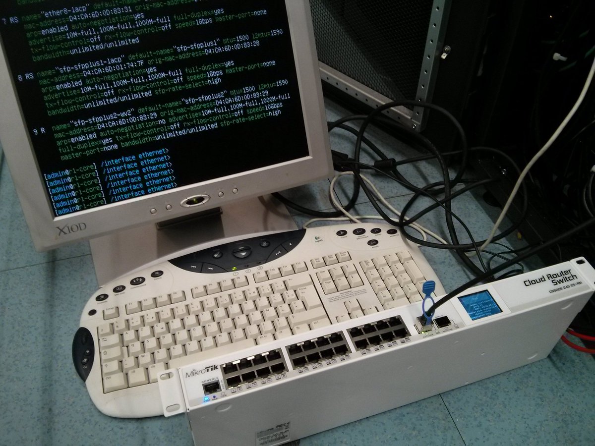 newsoo_fr's tweet photo. Uplink 10Gbps OK :) https://t.co/EkviSSvBaY