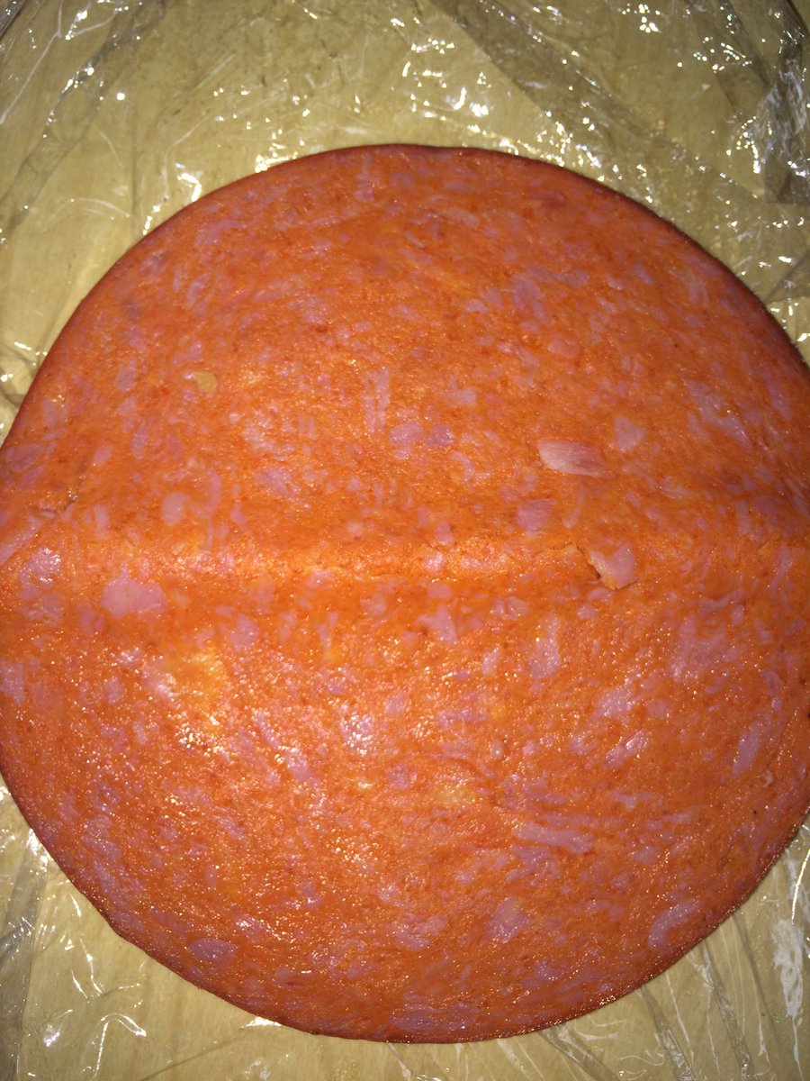 LIVE_ORGANICLY's tweet photo. Mmm! I love me some chemically dyed.... Meat? Maybe? 😳 https://t.co/F3TOUS6VHi