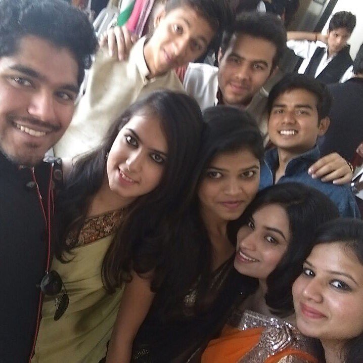 kashishsachde11's tweet photo. @MehakGhai23 @SamsungMobileIN #GalaxyA2016 #FlauntWithFriends https://t.co/HF4zhqAYQf