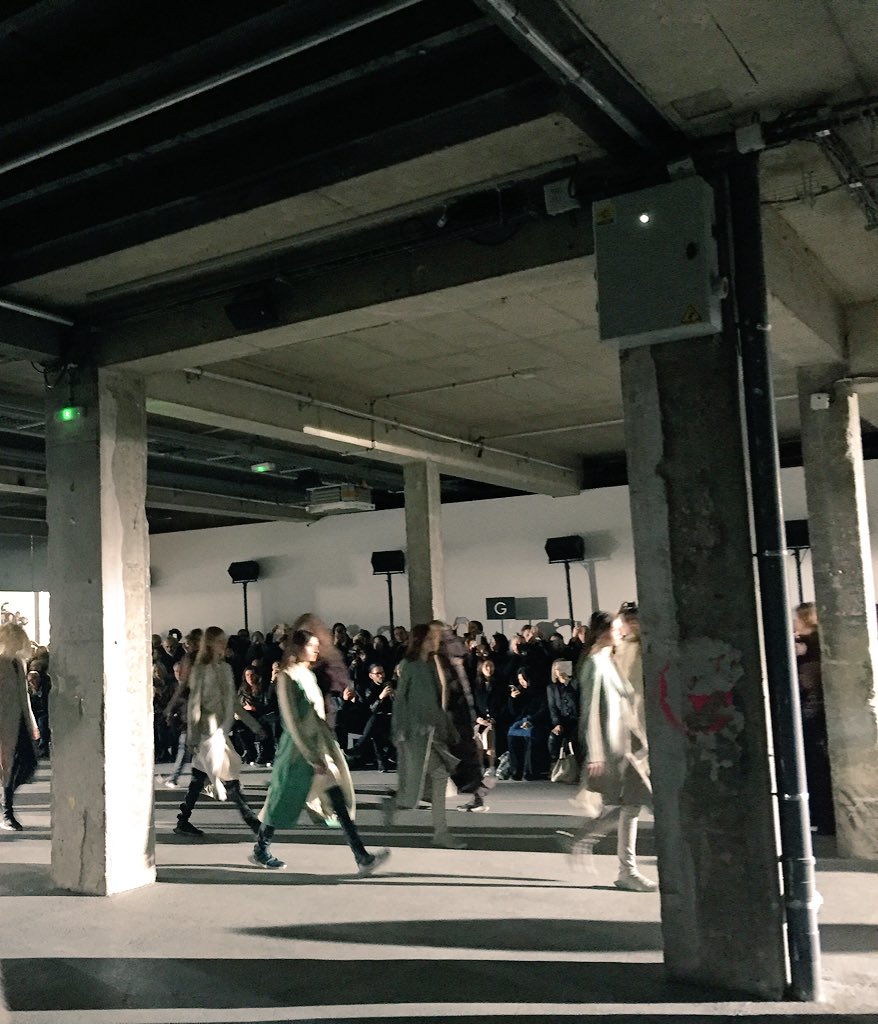wallpapermag's tweet photo. Pastels with punch @RICKOWENSONLINE #pfw #fashion https://t.co/LTB9vMgMIK