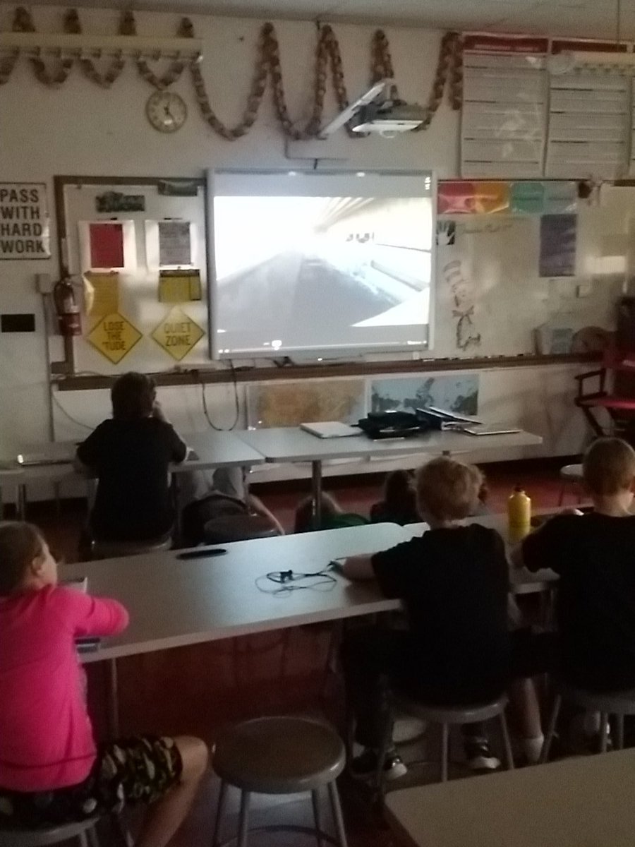 MissDurchholz's tweet photo. We're watching a live feed and learning about some real-life STEM with #DigIntoMiningVFT @NHMESD https://t.co/ybelnHzjKm