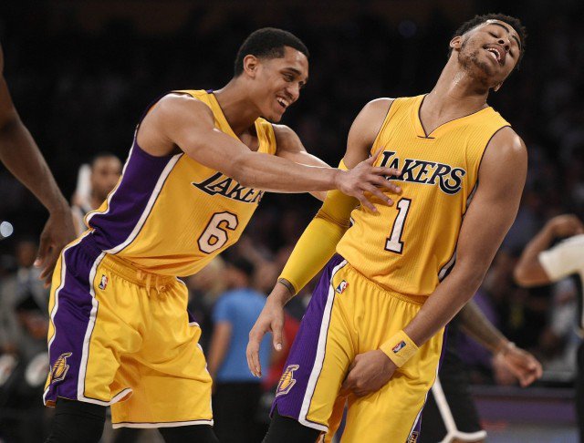LakersNation's tweet photo. “They’re looking pretty damn good” - Kobe Bryant on Lakers young core.
https://t.co/JDoBqzqB11 https://t.co/fJ0Jn2vBSw