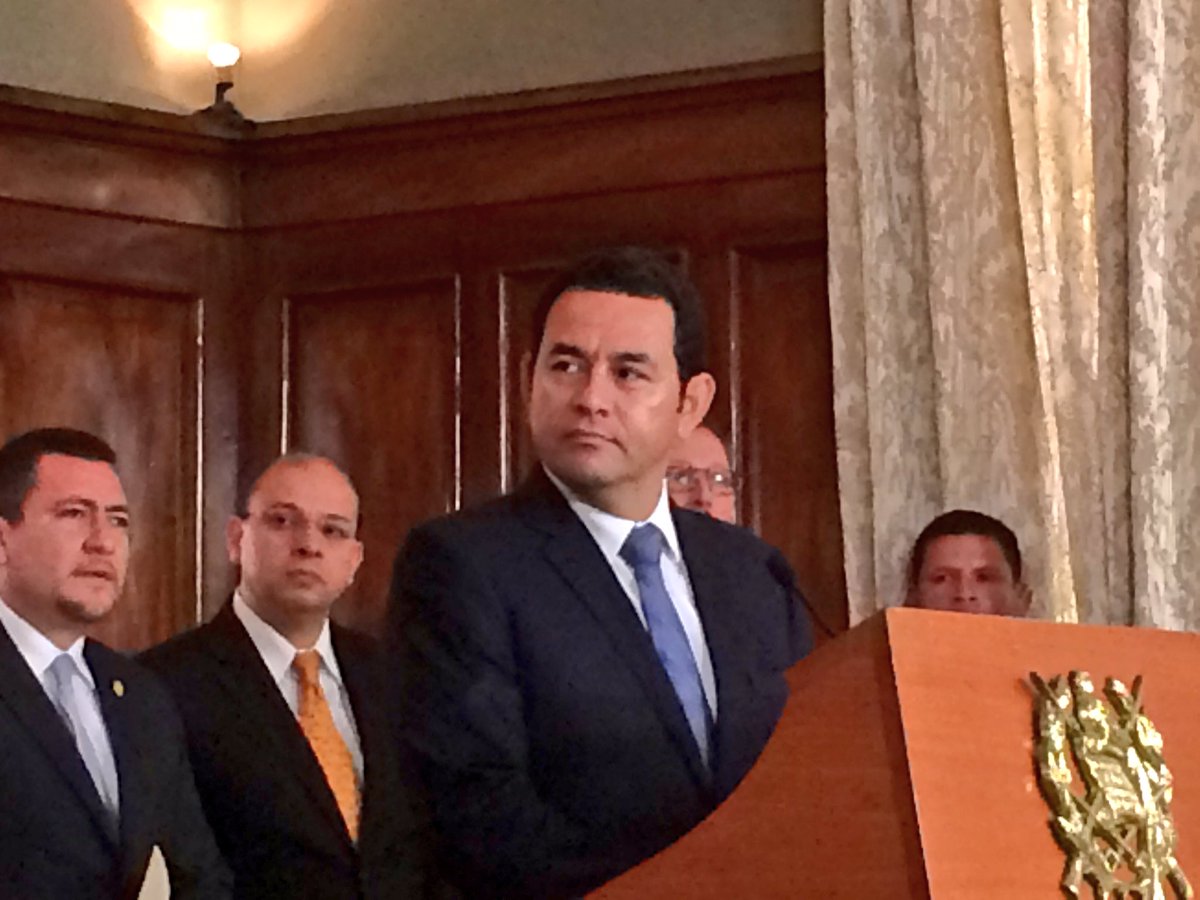 usembassyguate's tweet image. #EmbBrownfield en conferencia de prensa con #PresMorales después de hablar del Plan Alianza para la Prosperidad