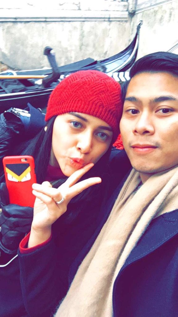 NinaZatulini's tweet photo. good time in venice 💕 // add my snapchat : ninachandra https://t.co/JnPYlp9Taa