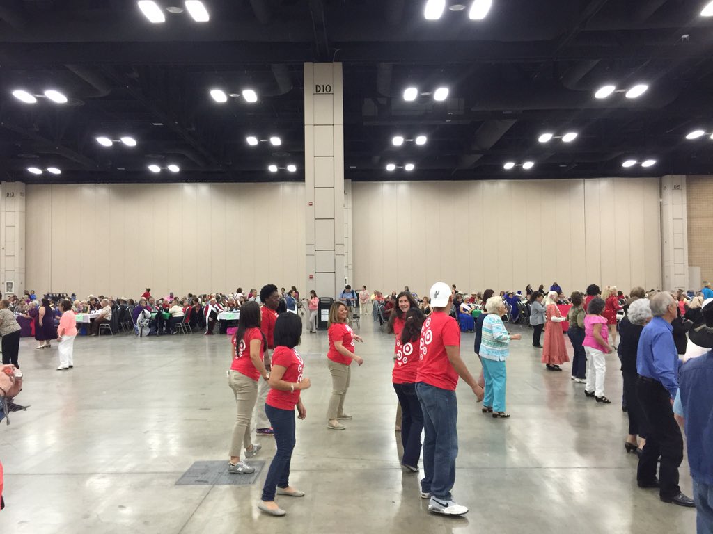 Thanks @vgranado6 <a href="/MavenMegan/">Megan N. Garrett</a> <a href="/Cynedee_ETL/">CynEdee_ETL</a> <a href="/mrod0209/">Monica Rodriguez</a> <a href="/giovannislzr21/">Giovanni Salazar</a> <a href="/StaycRod/">Stacy Garza</a> for coming out to the spring fling!