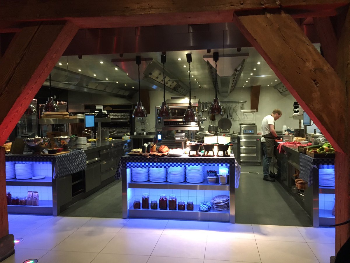 Weer een leerzame &amp;inspirerende dag <a href="/AlbertBoswijk/">Albert Boswijk</a> #valueproposition behandeld <a href="/VRSHWoerden/">Stadshotel Woerden</a> schitterende locatie!