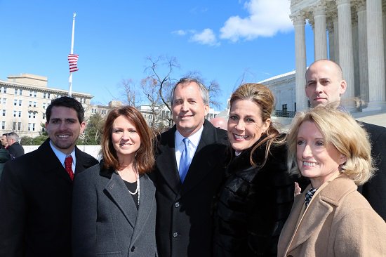Texas Right to Life team maintains active presence at SCOTUS hearings on #HB2: txr.tl/OHE