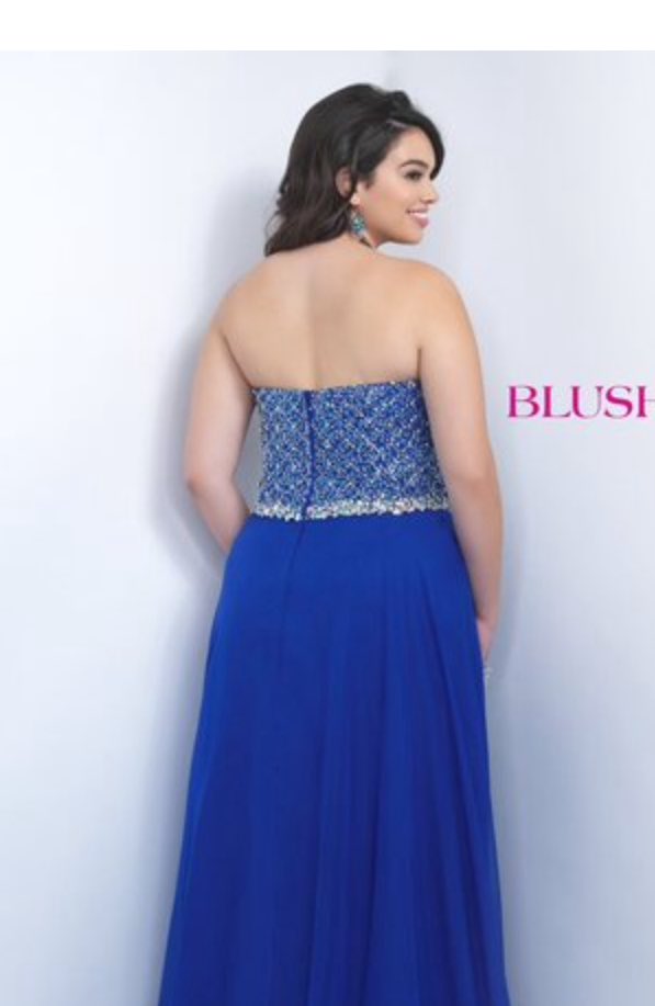 ThePromScout's tweet image. HAPPY #CURVESDAY 
Before you get stressed about prom check out @BlushProm AMAZING gowns. 

blushprom.com/plus-size-prom…