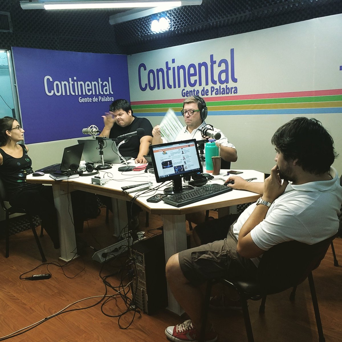 Gran función de <a href="/elcircodetarde/">Circo de la tarde</a> en @Continentalctes 97.3, hoy gran sorteo de un súper asado. Nombre y los 3 del DNI